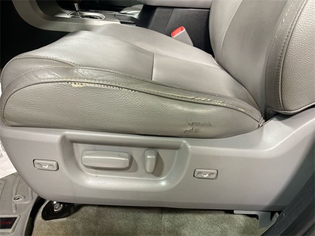2010 Toyota Sequoia Platinum photo 12