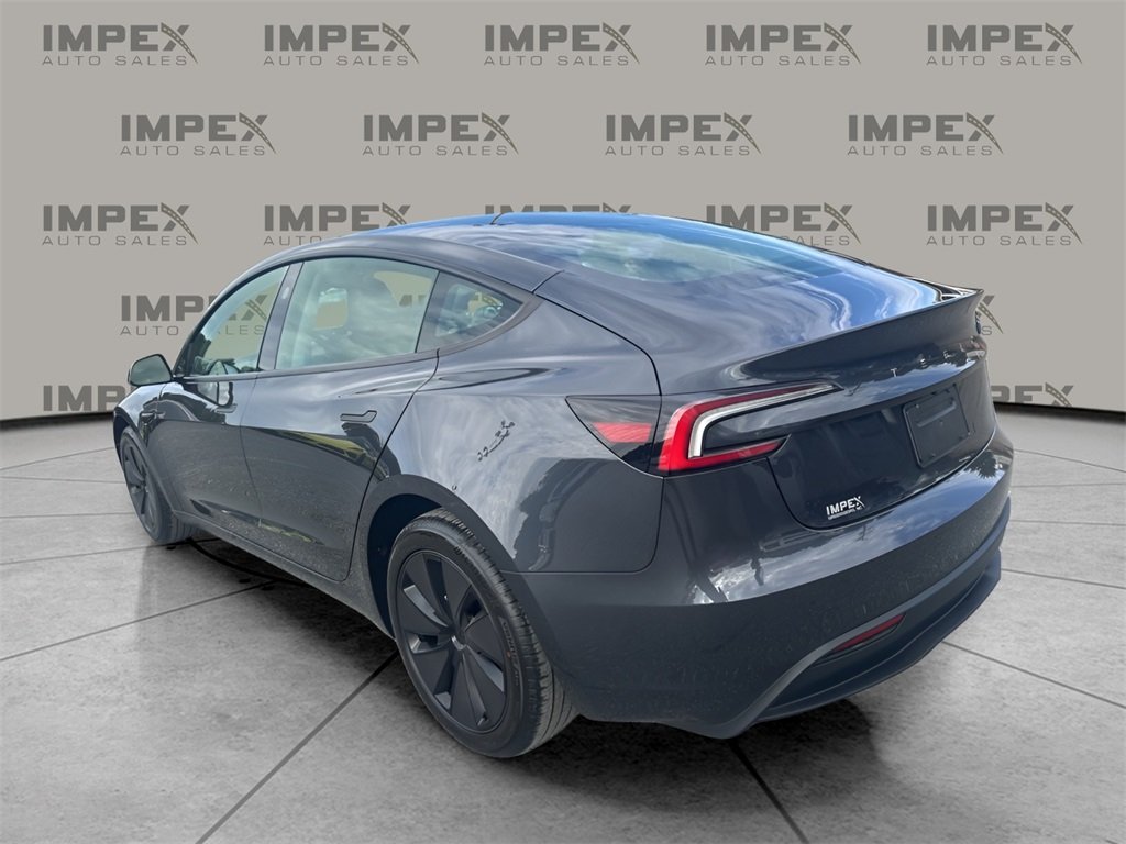 2025 Tesla Model 3 Long Range photo 3