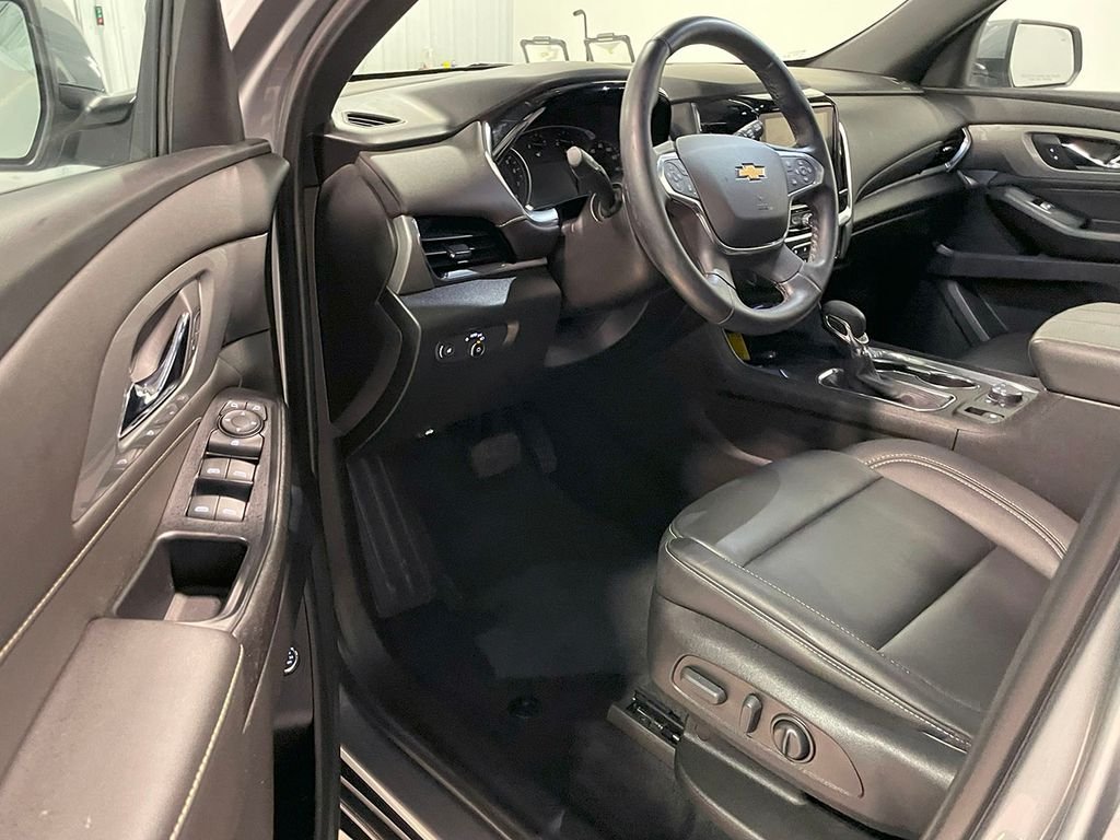 2023 Chevrolet Traverse Leather photo 14