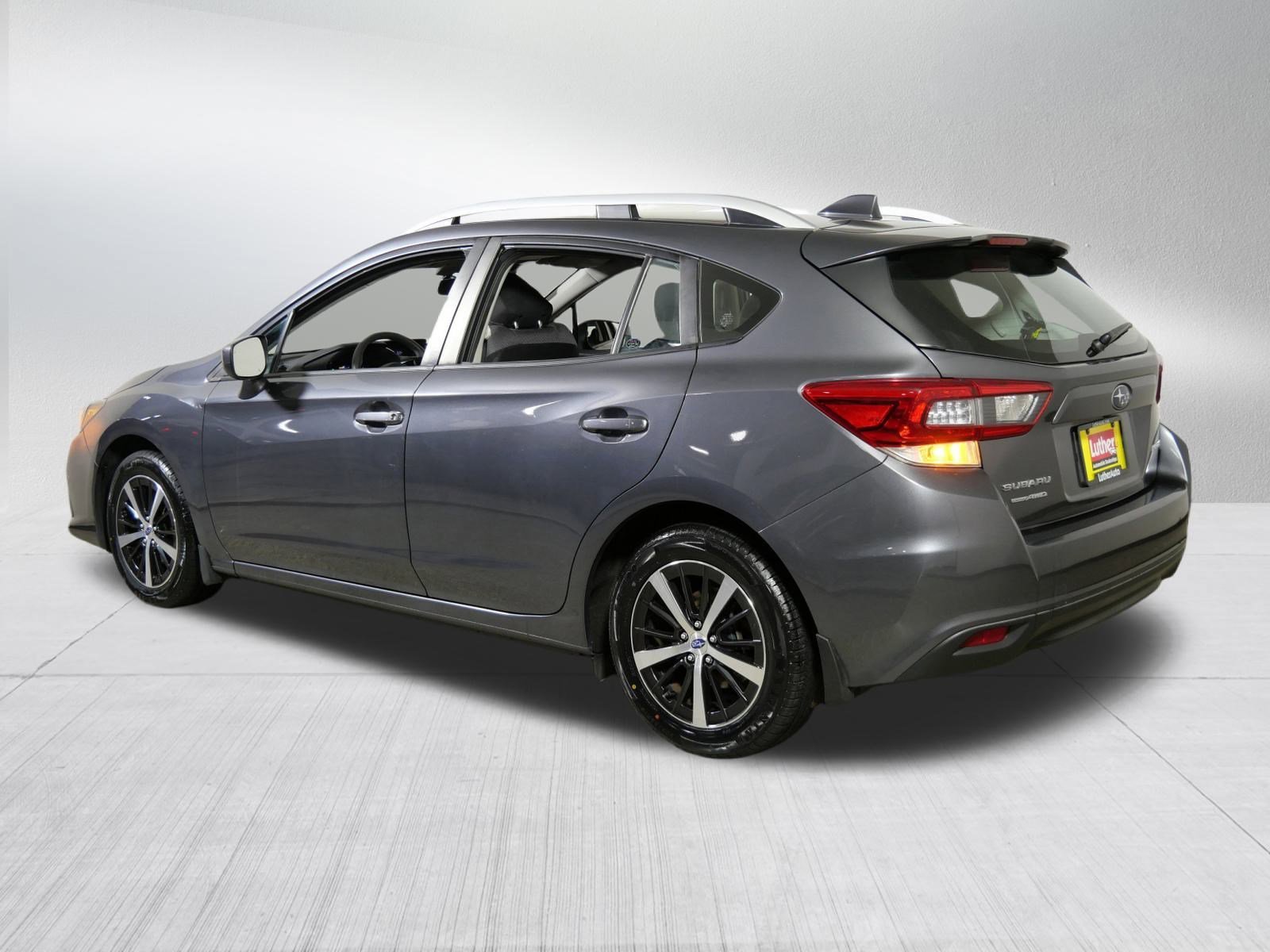2021 Subaru Impreza Premium photo 5