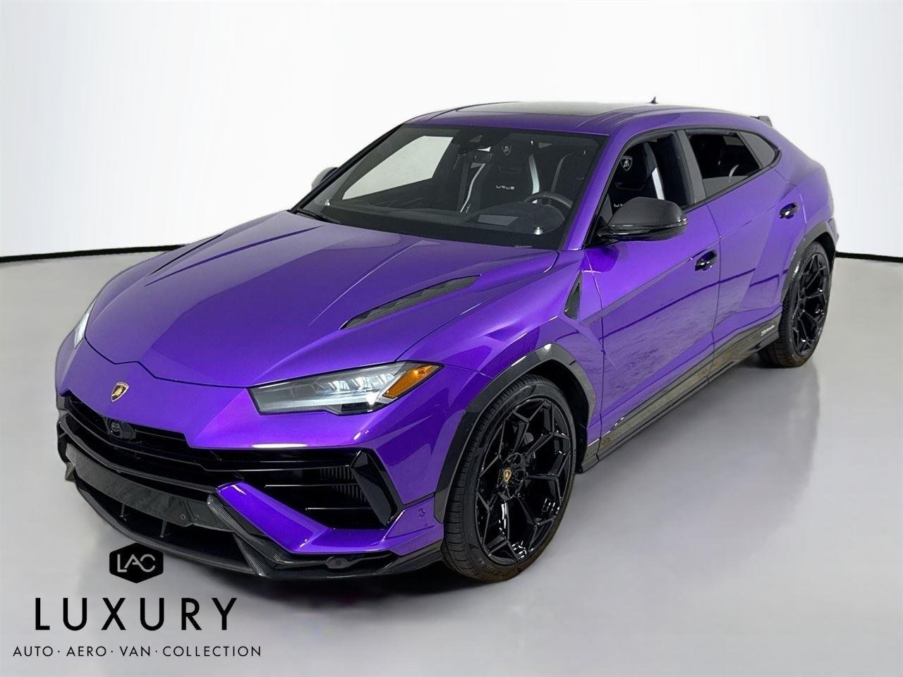 2024 Lamborghini Urus Performante photo 2