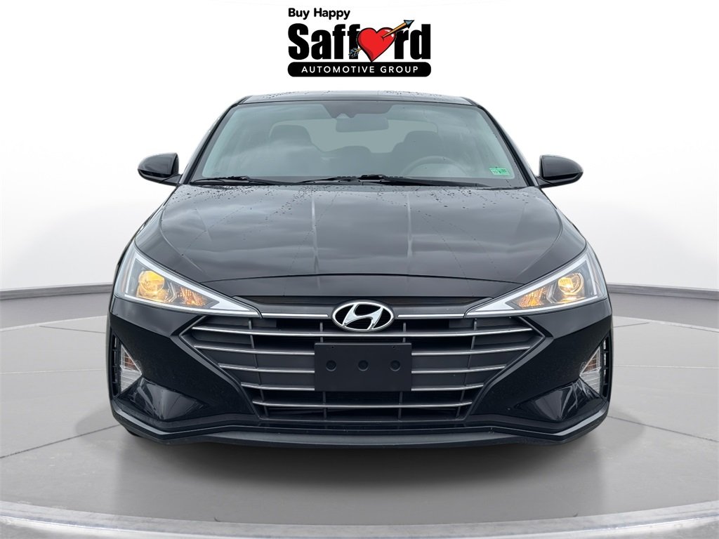 2020 Hyundai Elantra SEL photo 3