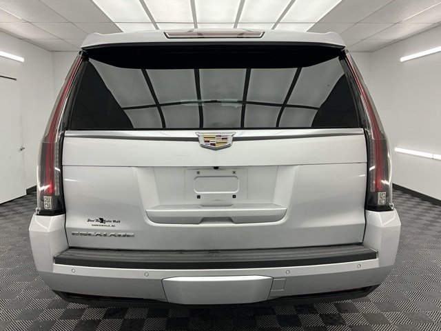 2016 Cadillac Escalade ESV Base photo 21