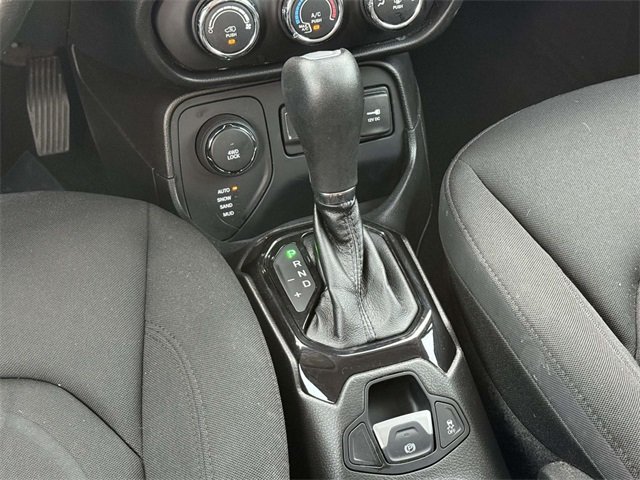 2017 Jeep Renegade Latitude North Edition photo 20