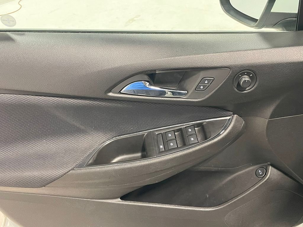 2018 Chevrolet Cruze LT photo 15