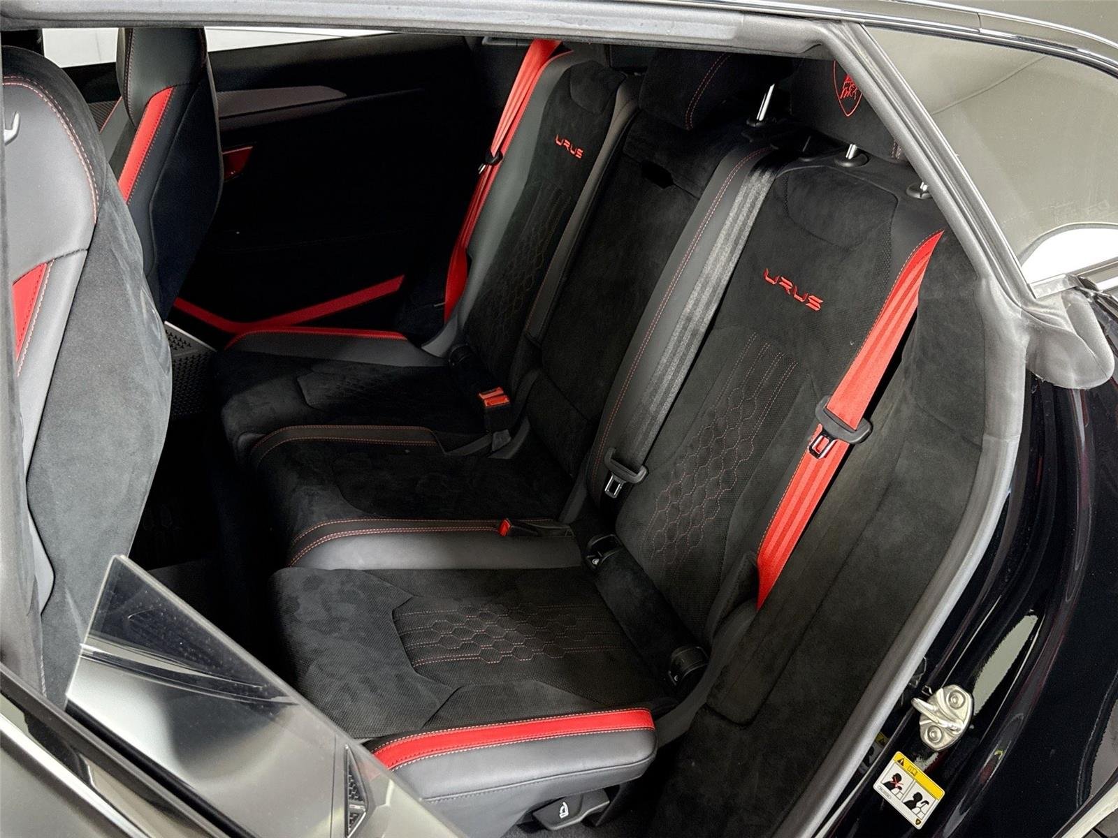 2023 Lamborghini Urus Performante photo 21