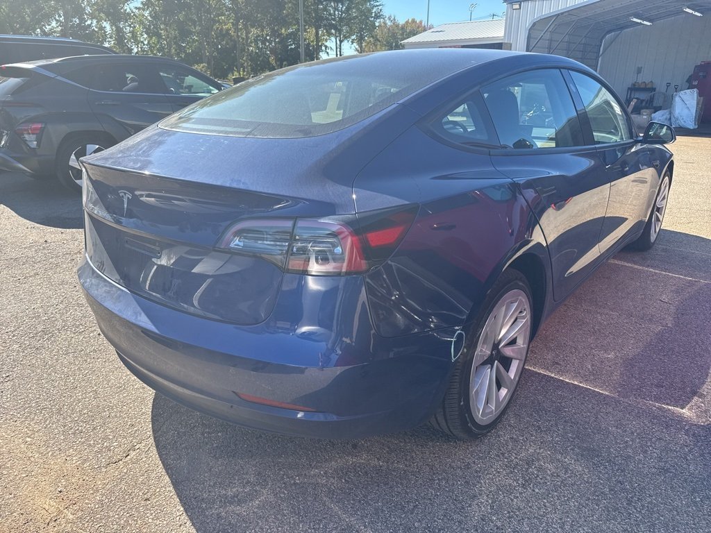 2021 Tesla Model 3 Standard Range Plus photo 3