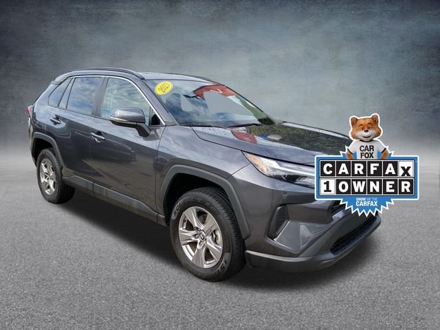 2023 Toyota RAV4 XLE photo 2