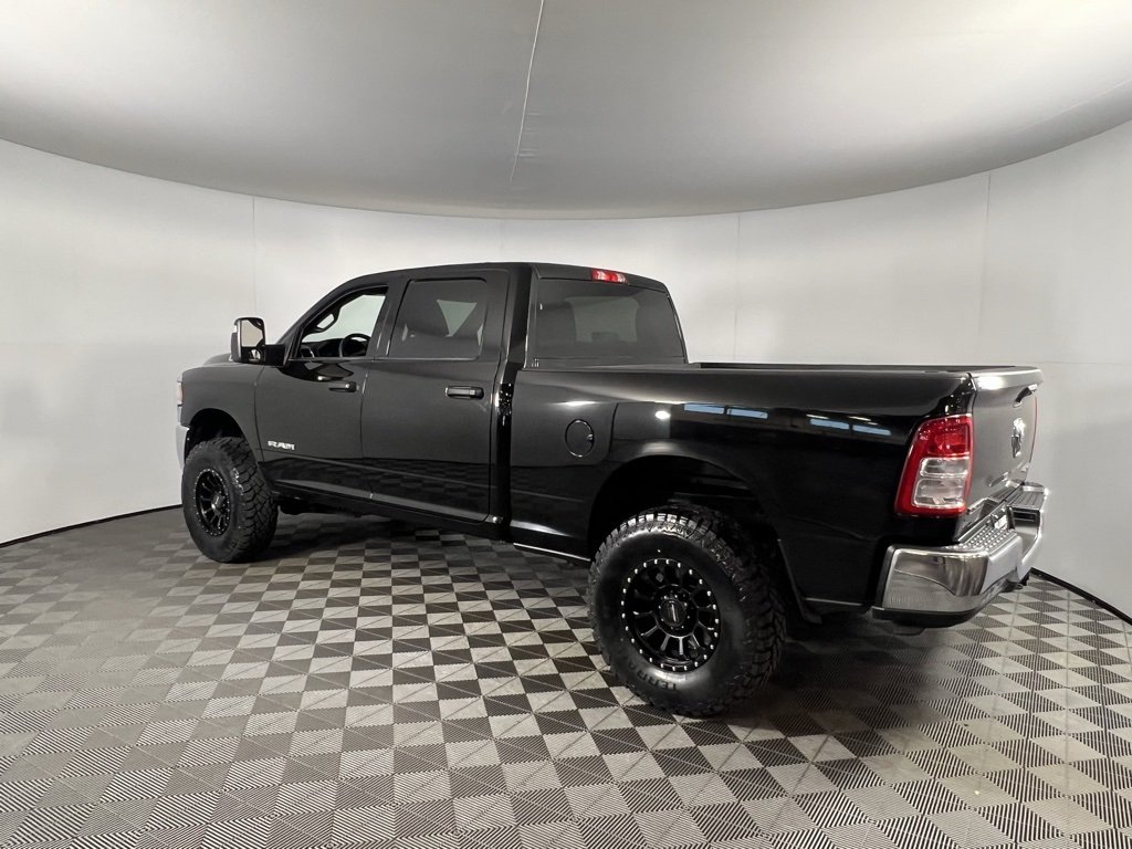 2024 Ram 2500 Big Horn photo 4