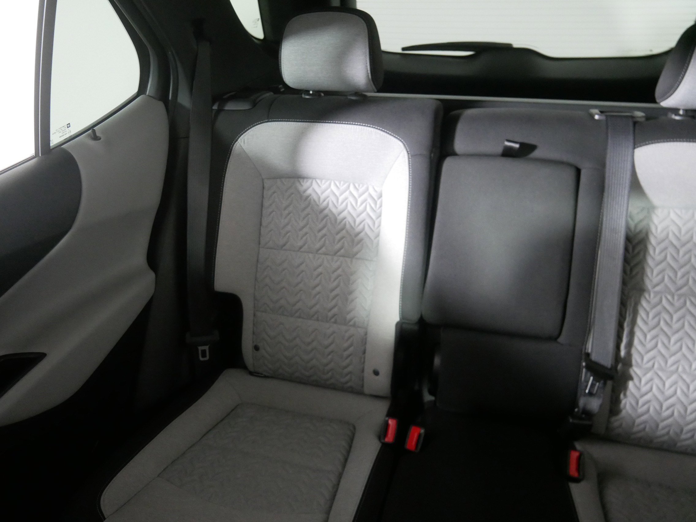 2022 Chevrolet Equinox LS photo 12