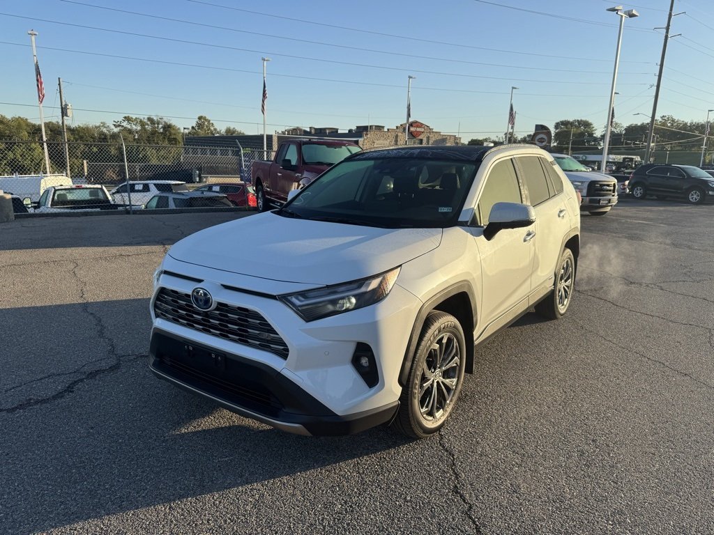 2024 Toyota RAV4 Hybrid Limited photo 3