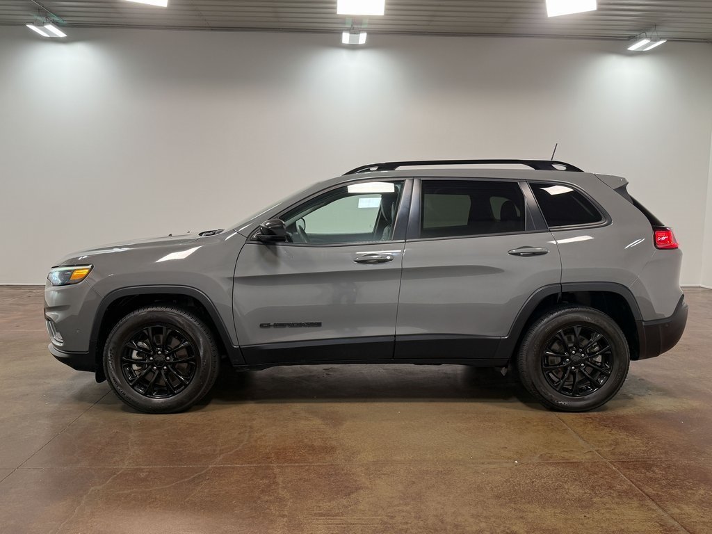 2023 Jeep Cherokee Altitude photo 3