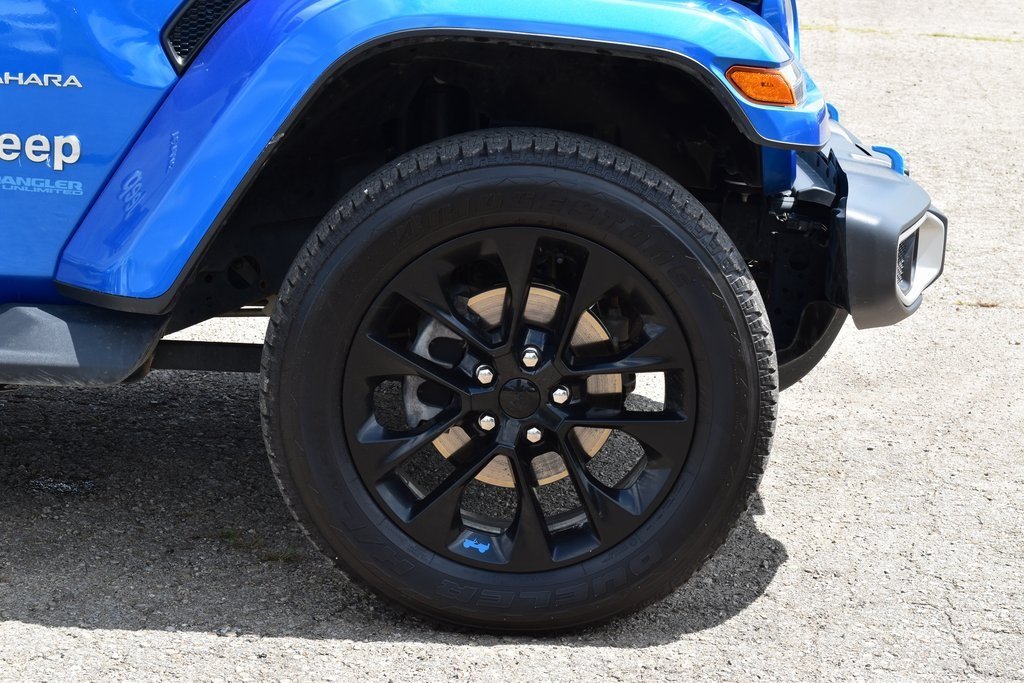 2022 Jeep Wrangler Unlimited Sahara 4xe photo 4