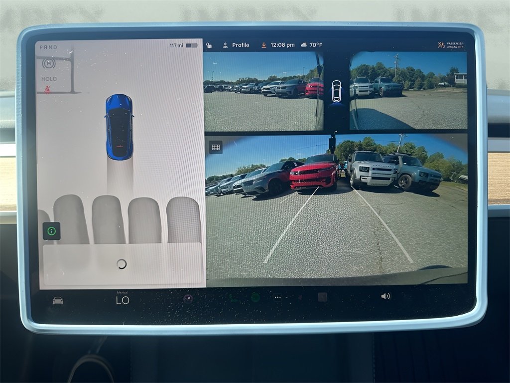 2024 Tesla Model Y Standard Range photo 16