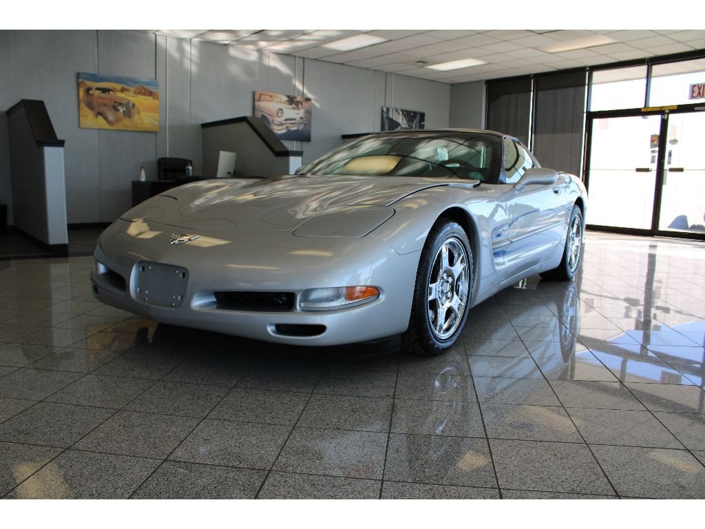 1998 Chevrolet Corvette Base photo 3