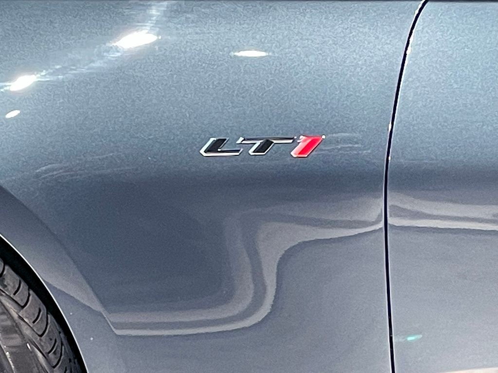 2023 Chevrolet Camaro LT1 photo 5