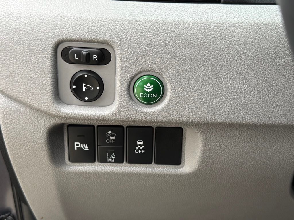 2021 Honda Pilot Touring photo 28