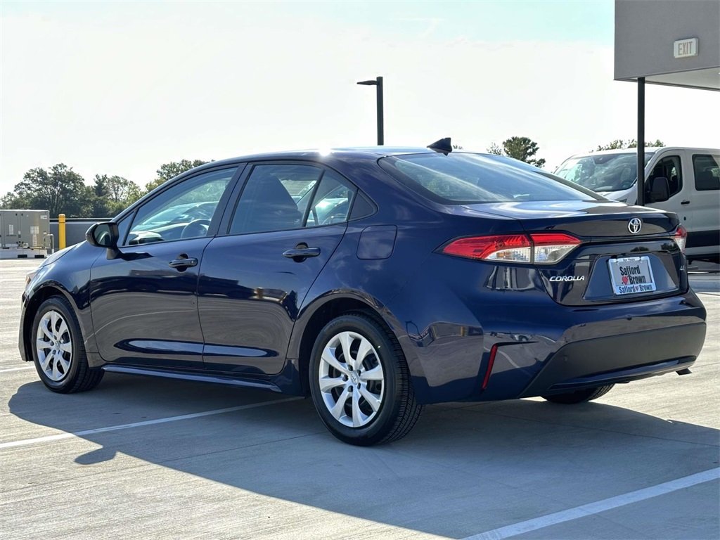2020 Toyota Corolla LE photo 12