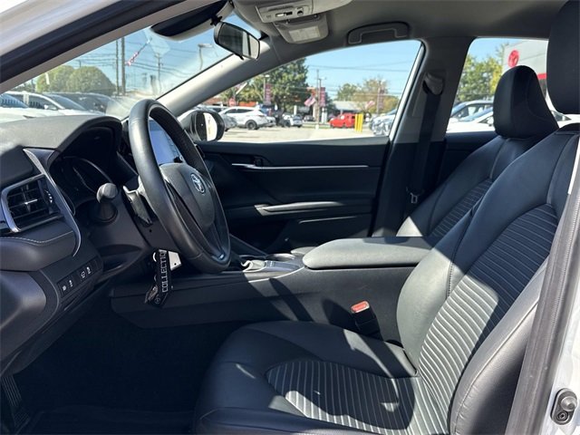 2024 Toyota Camry SE photo 16