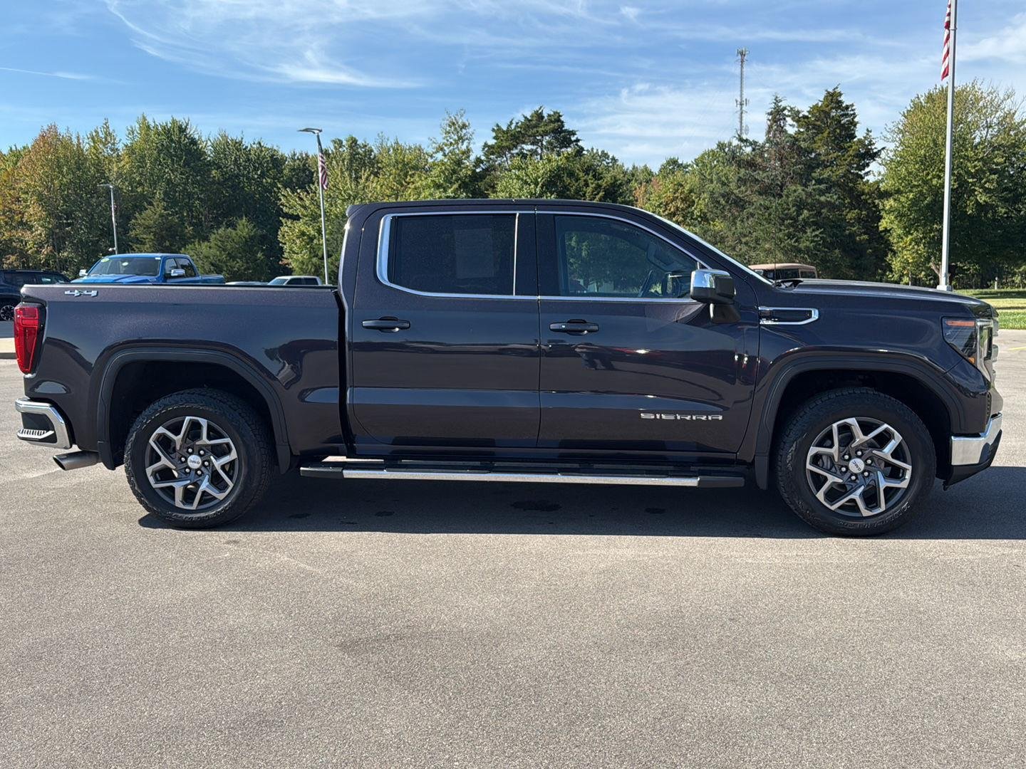 2022 Gmc Sierra 1500 SLE photo 4