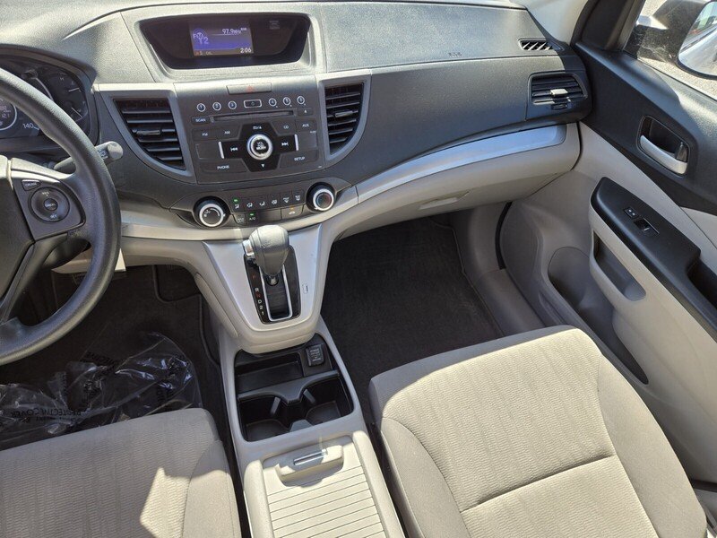 2013 Honda CR-V LX photo 9