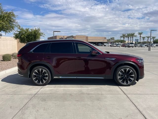 2024 Mazda CX-90 Premium photo 2