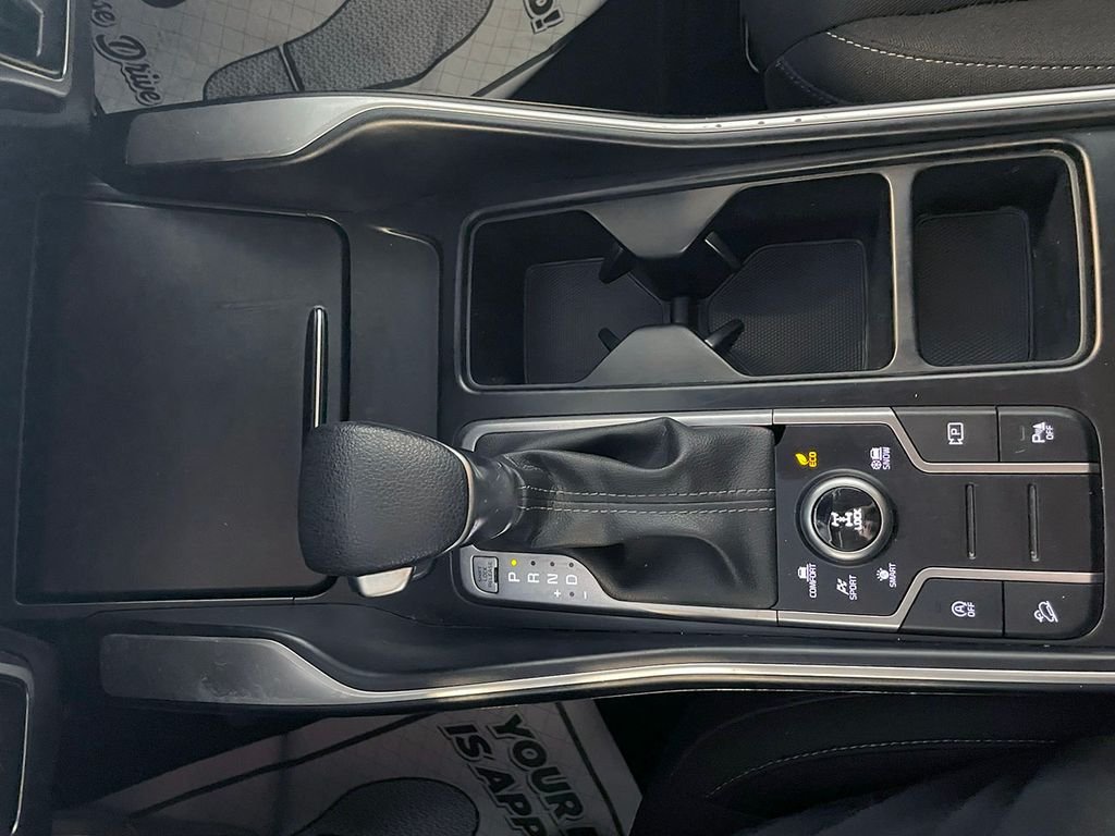 2022 Kia Sorento LX photo 23