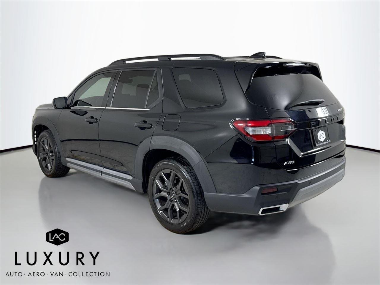 2024 Honda Pilot Elite photo 6