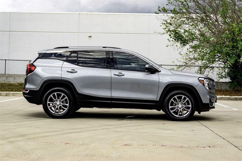 2024 Gmc Terrain SLT photo 4