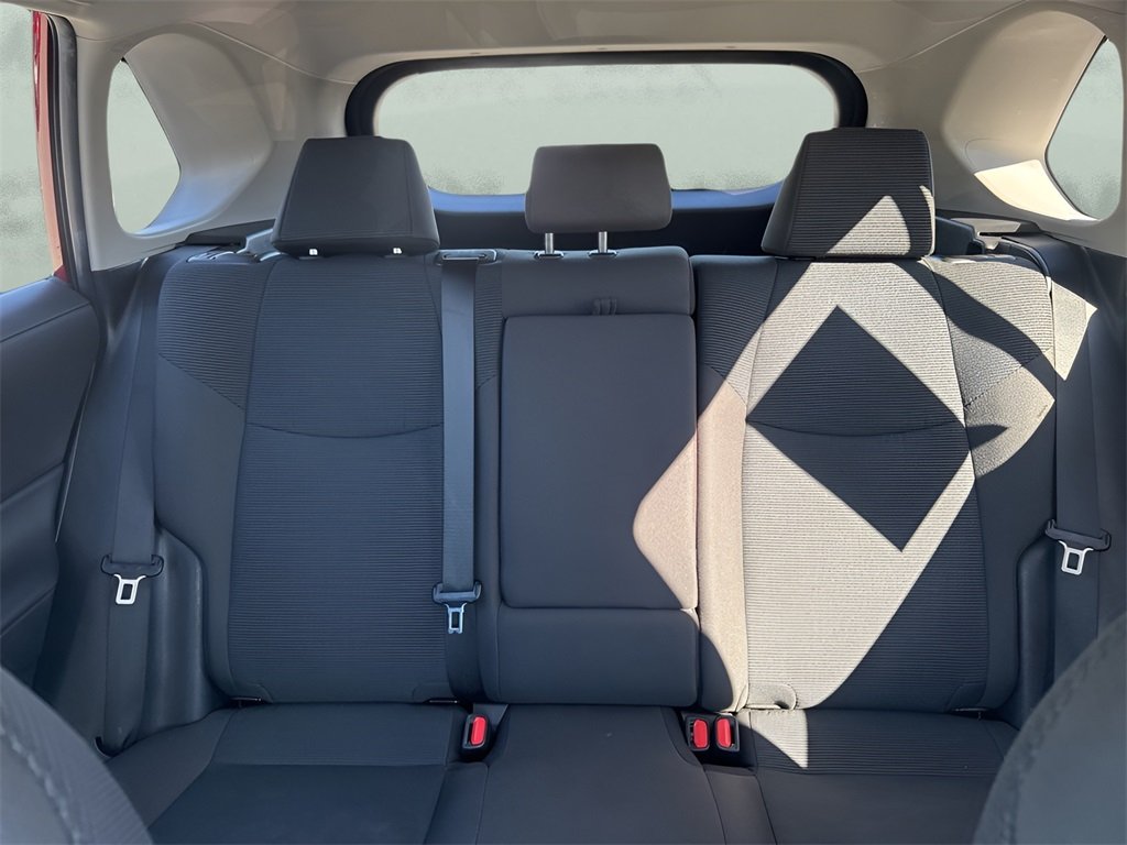 2023 Toyota RAV4 LE photo 10