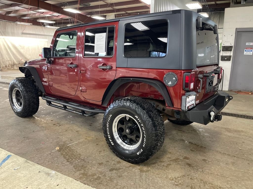 2008 Jeep Wrangler Unlimited Sahara photo 2