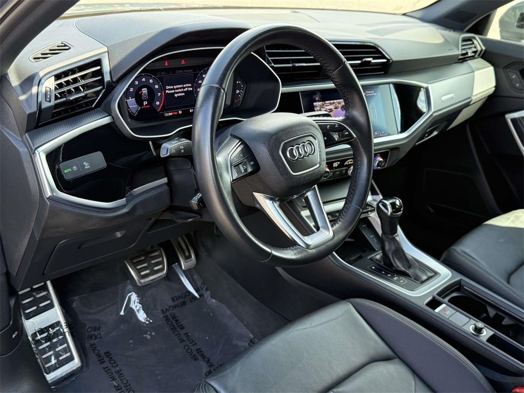 2020 Audi Q3 Premium Plus photo 2