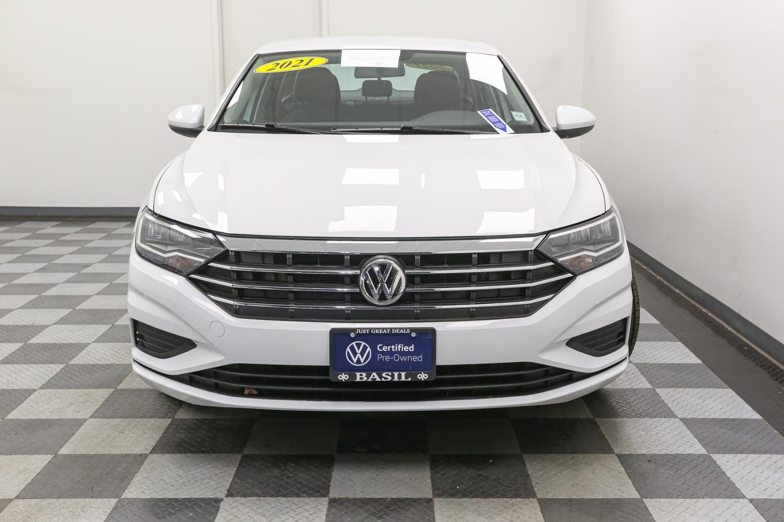 2021 Volkswagen Jetta S photo 2