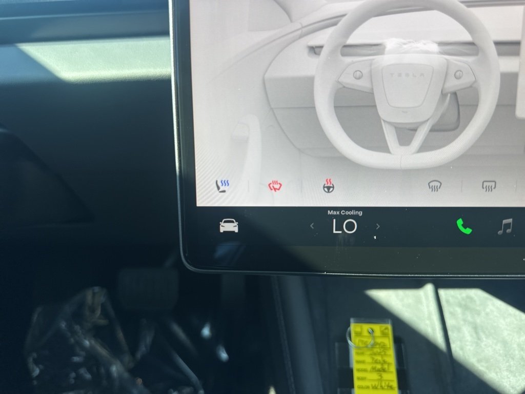2025 Tesla Model 3 Long Range photo 21