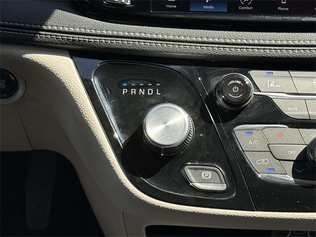 2023 Chrysler Pacifica Hybrid Touring L photo 19