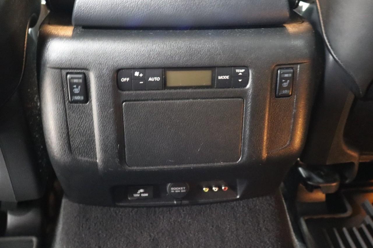 2017 Infiniti QX80 Base photo 19