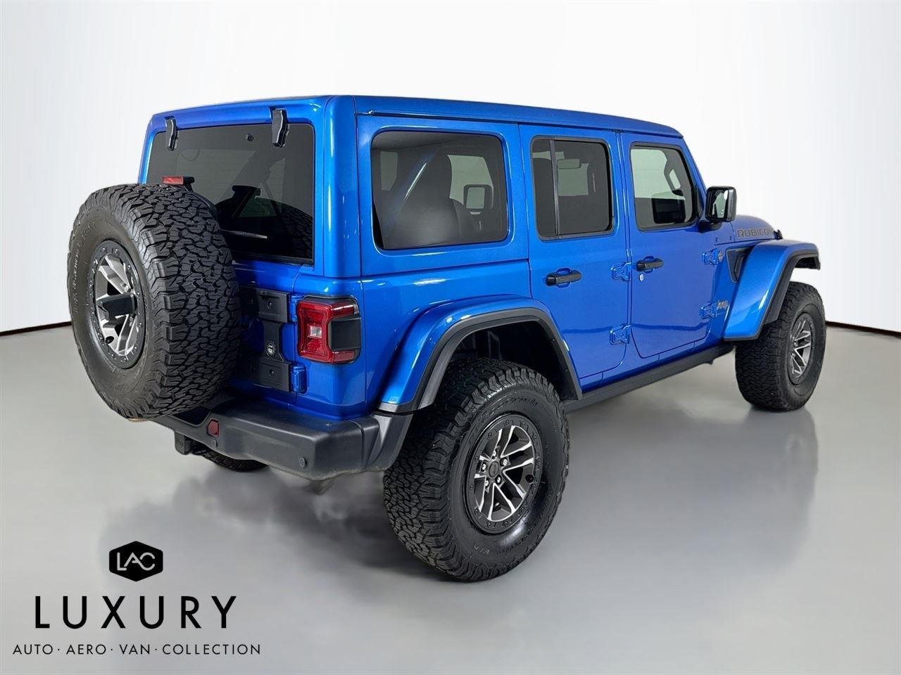 2024 Jeep Wrangler Rubicon 392 photo 3