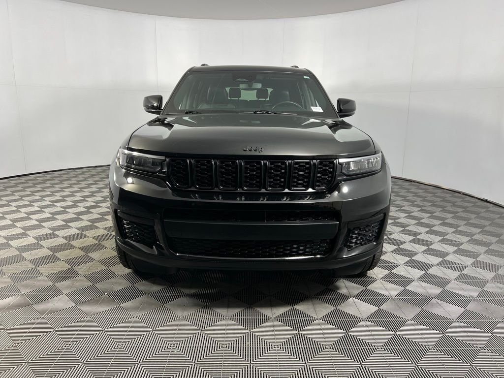 2021 Jeep Grand Cherokee Laredo photo 3