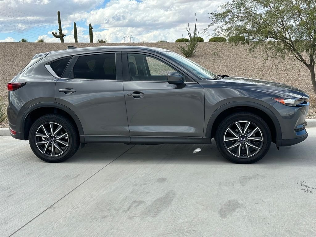 2018 Mazda CX-5 Touring photo 2
