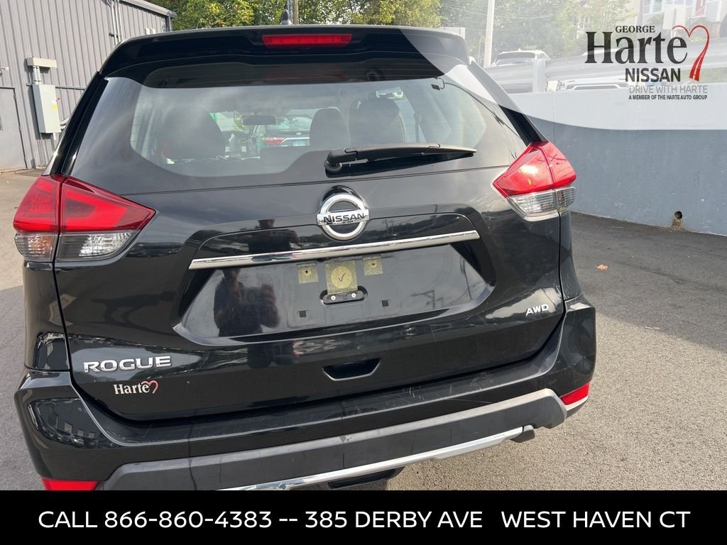 2017 Nissan Rogue S photo 5