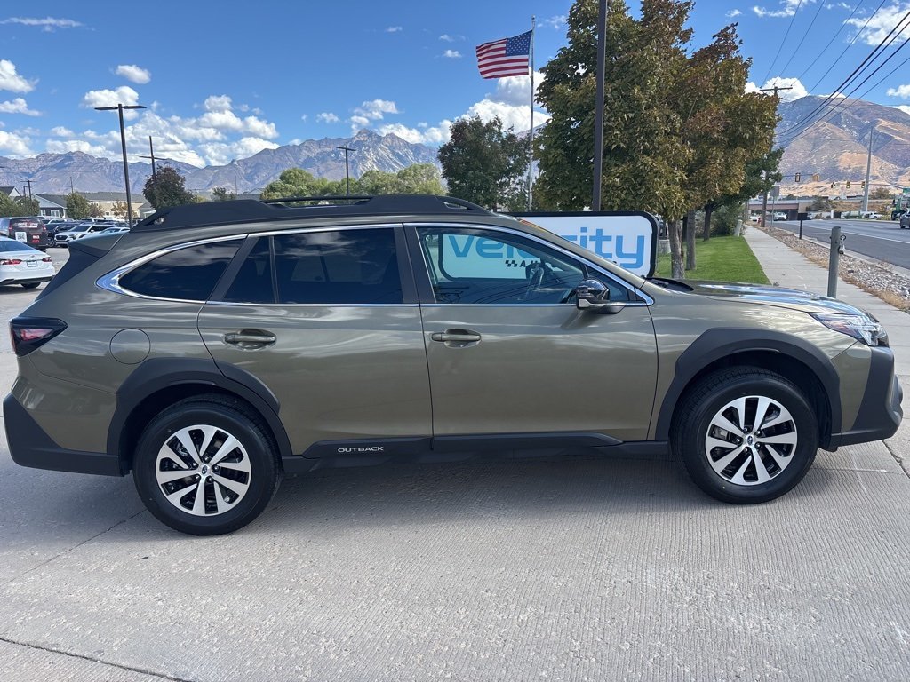 2024 Subaru Outback Premium photo 4