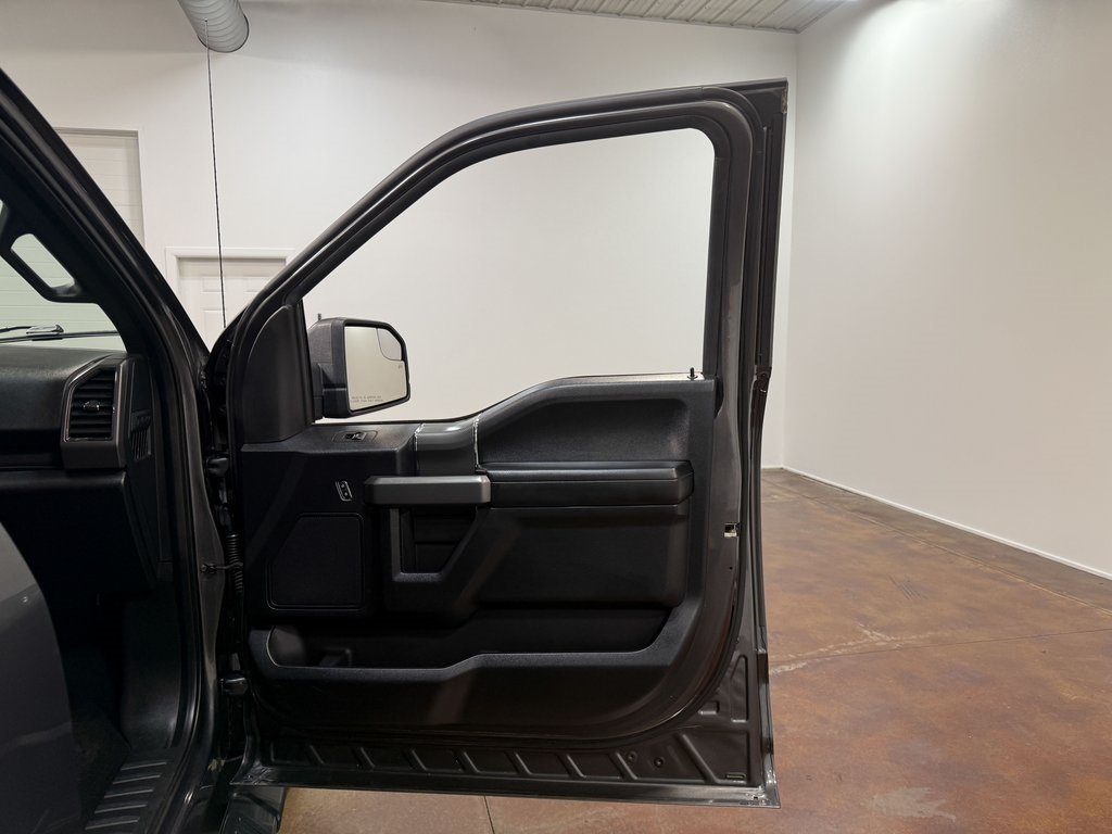 2017 Ford F-150 XLT photo 55
