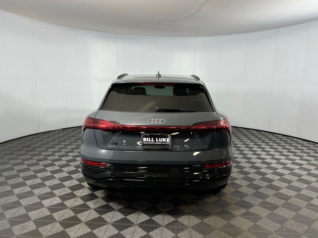 2024 Audi Q8 E-tron Premium Plus photo 4