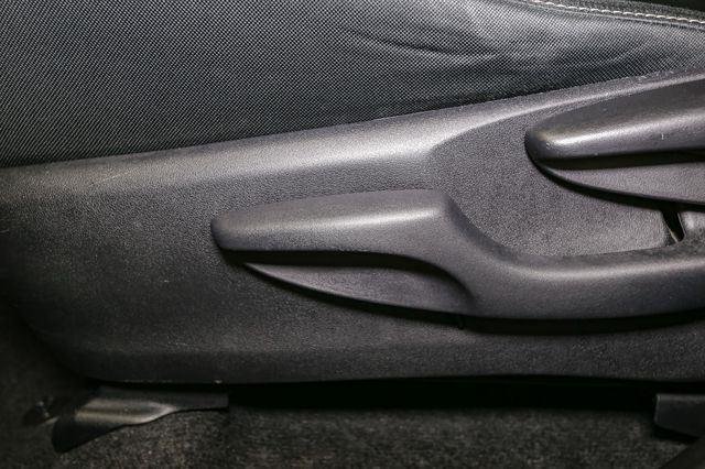2014 Toyota RAV4 XLE photo 28