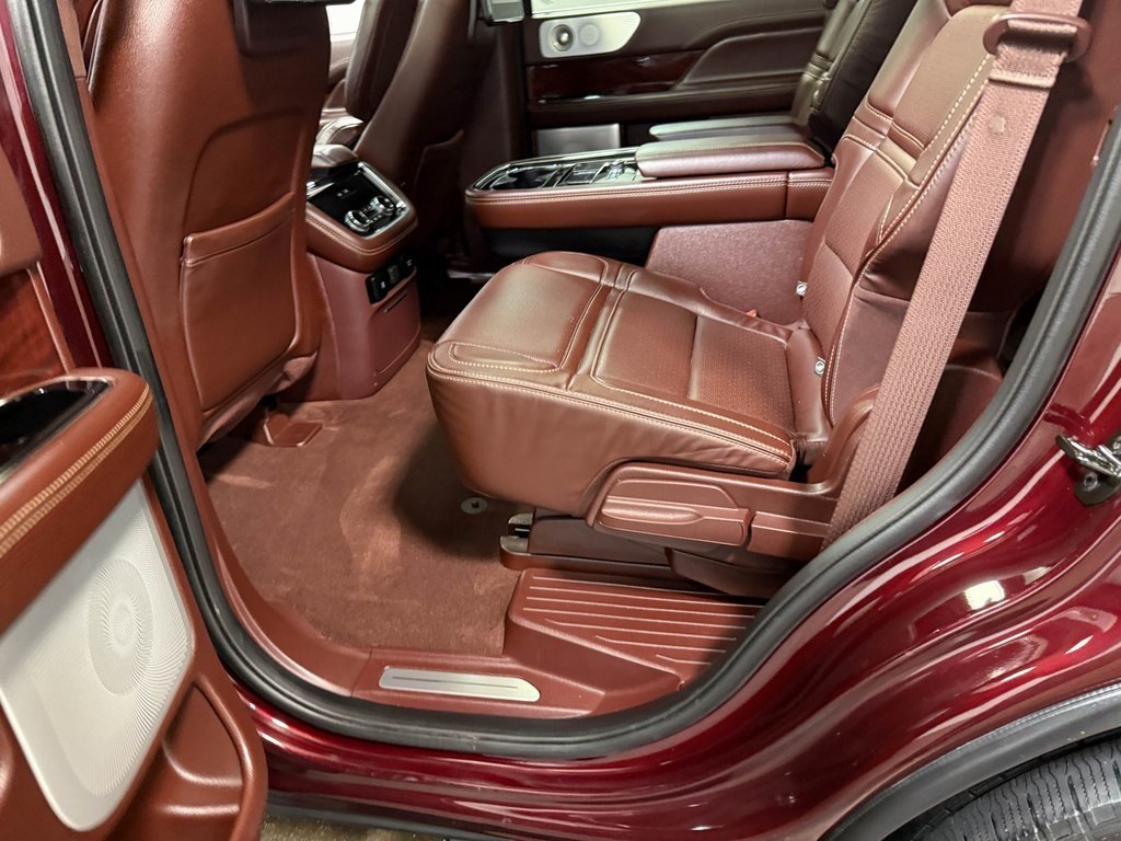 2021 Lincoln Navigator Black Label photo 43