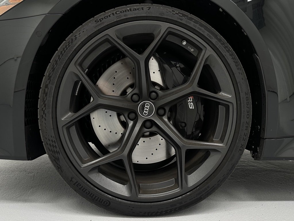 2025 Audi RS 6 Avant Performance photo 8