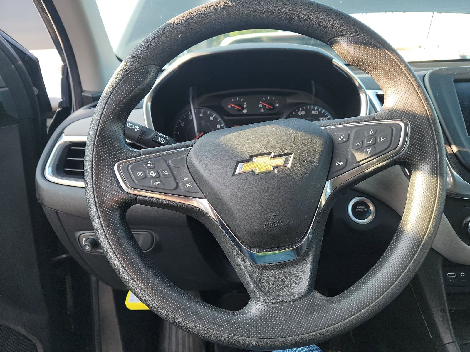2021 Chevrolet Equinox LS photo 10