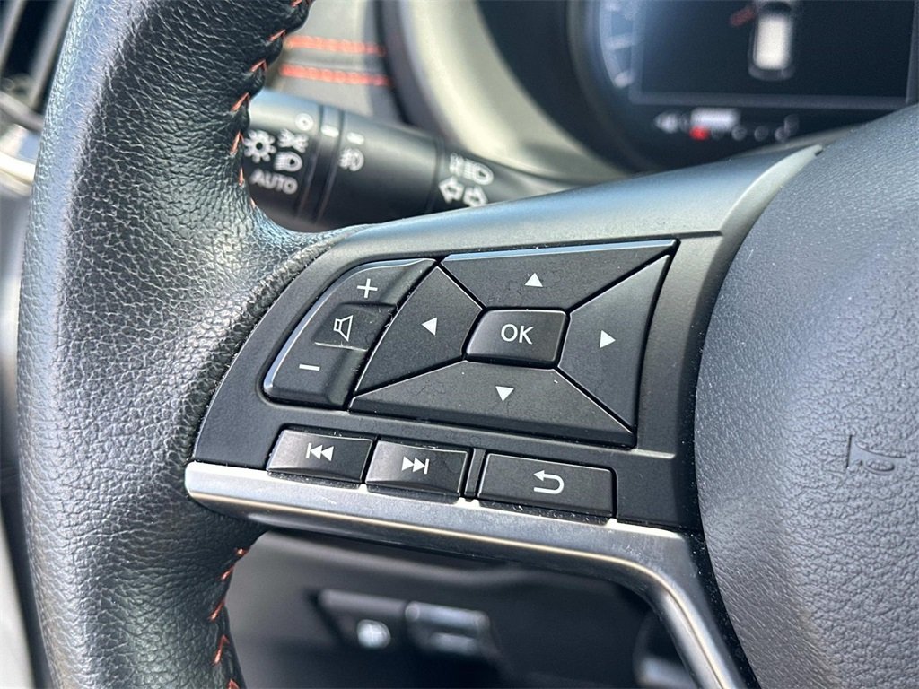 2024 Nissan Kicks SR photo 23