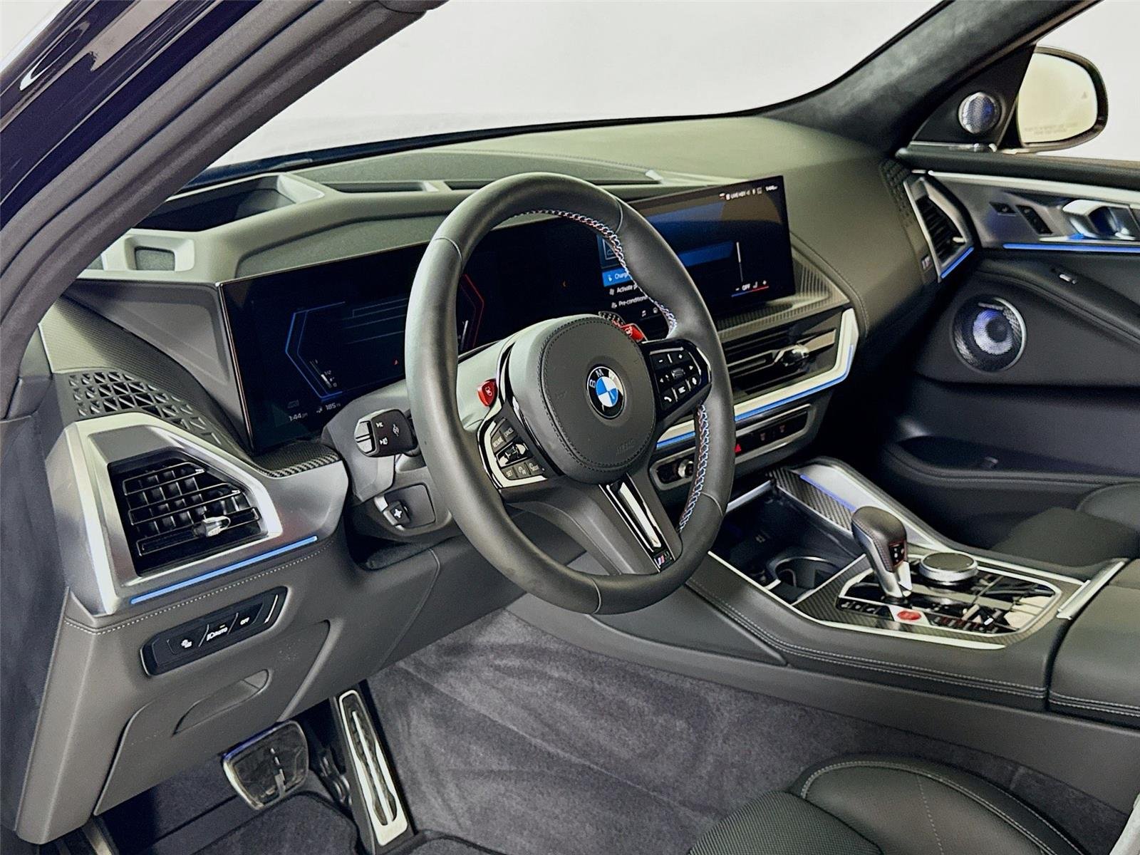 2025 Bmw XM photo 9