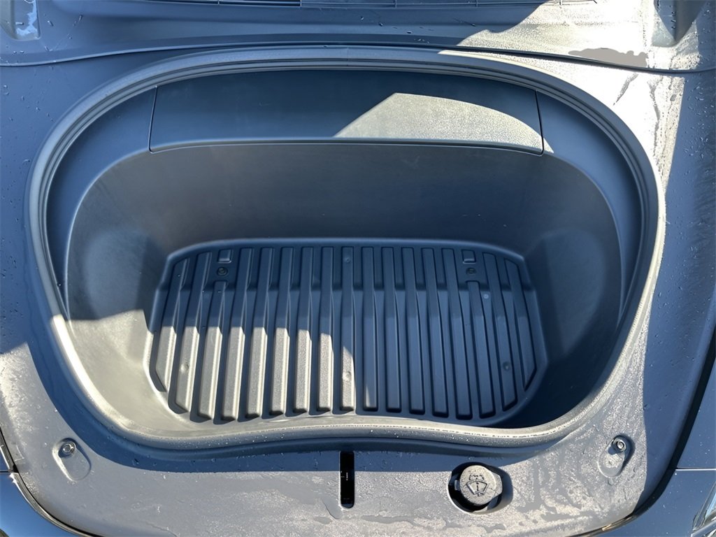 2024 Tesla Model 3 photo 25